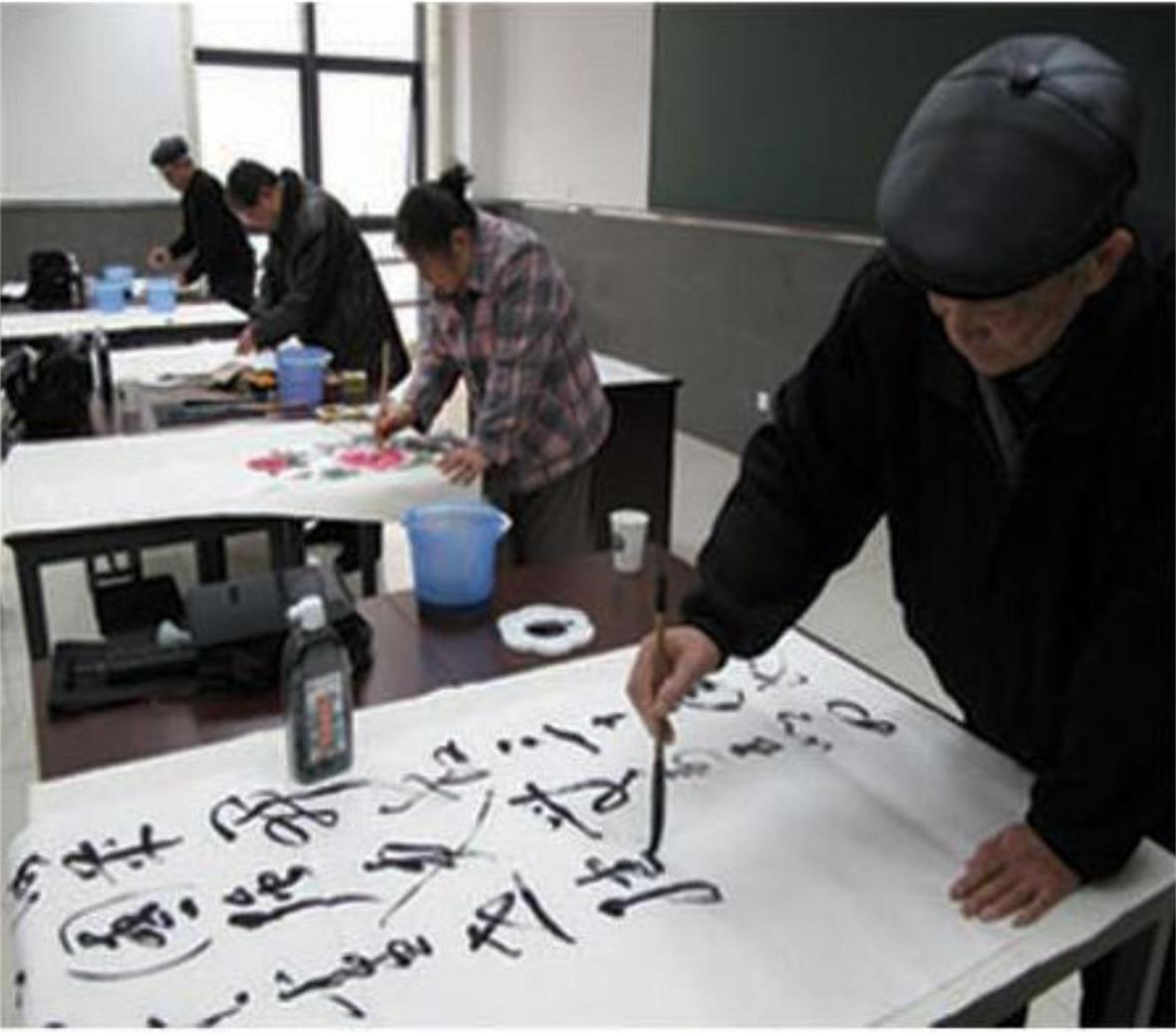 養(yǎng)老服務(wù)中心 構(gòu)建老年友好型社會(huì)的關(guān)鍵支點(diǎn)